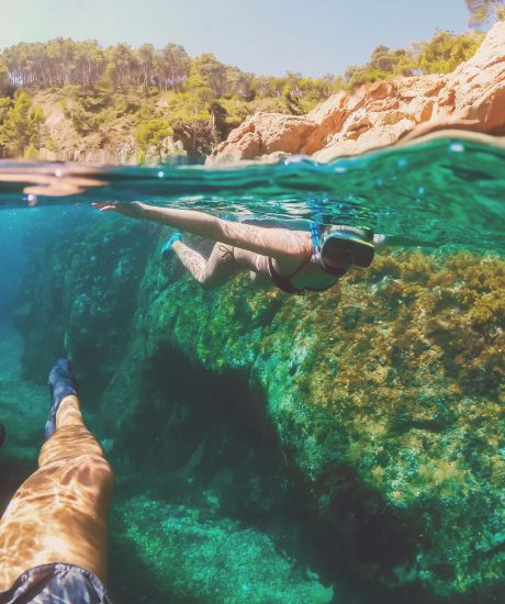 Banyera de la Rusa is a stunning natural cave in the Cap Roig of Costa Brava with transparent and clear water with entry and exit and natural archs.